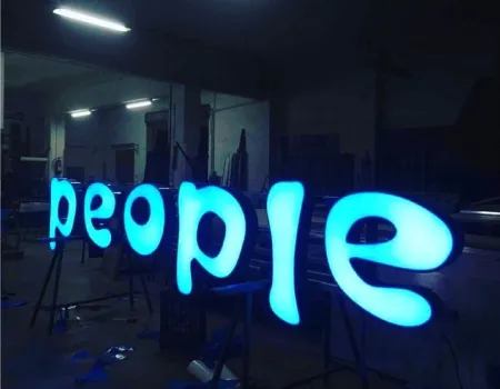 Trabajo de rotulación