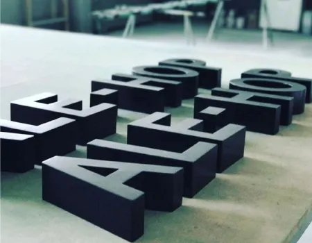 Trabajo de rotulación